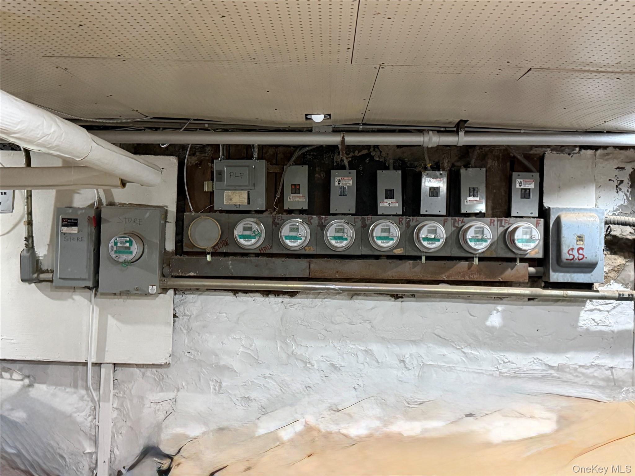 #9 photo, 1223 Fulton Street, Brooklyn , NY 11216