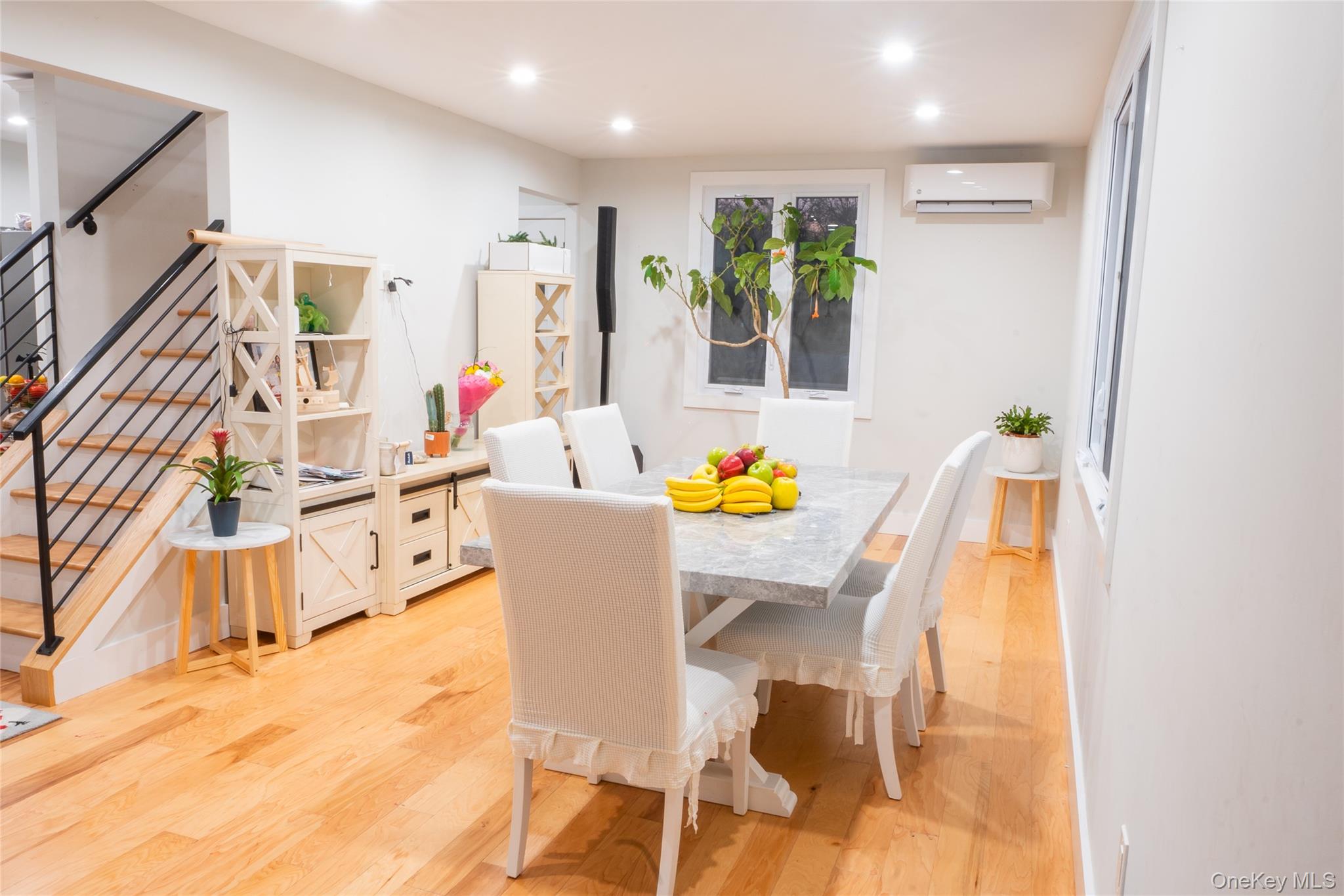 #4 photo, 4 Riverside Avenue, 롱 아일랜드 Mastic Beach , NY 11951