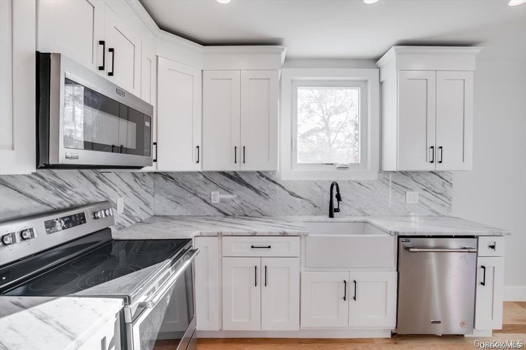 #6 photo, 4 Riverside Avenue, 롱 아일랜드 Mastic Beach , NY 11951