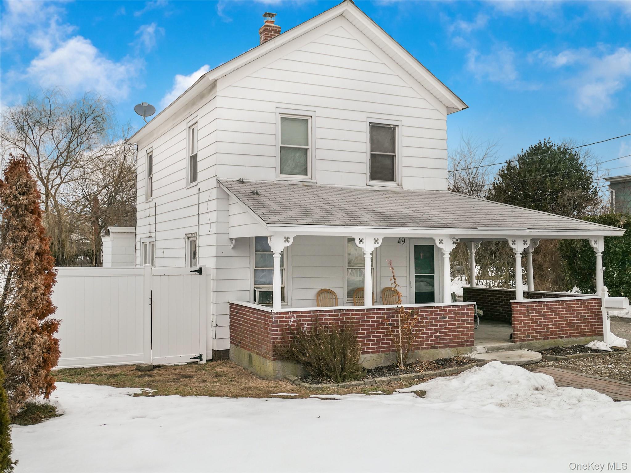 #1 photo, 49 Academy Street, 롱 아일랜드 Patchogue , NY 11772