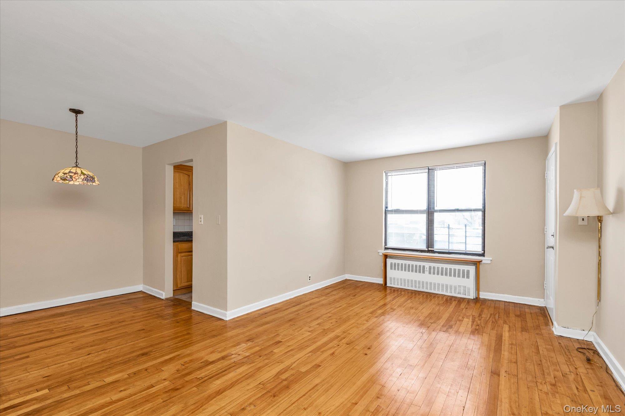 #10 photo, 67-50 197th Street, Fresh Meadows , NY 11365