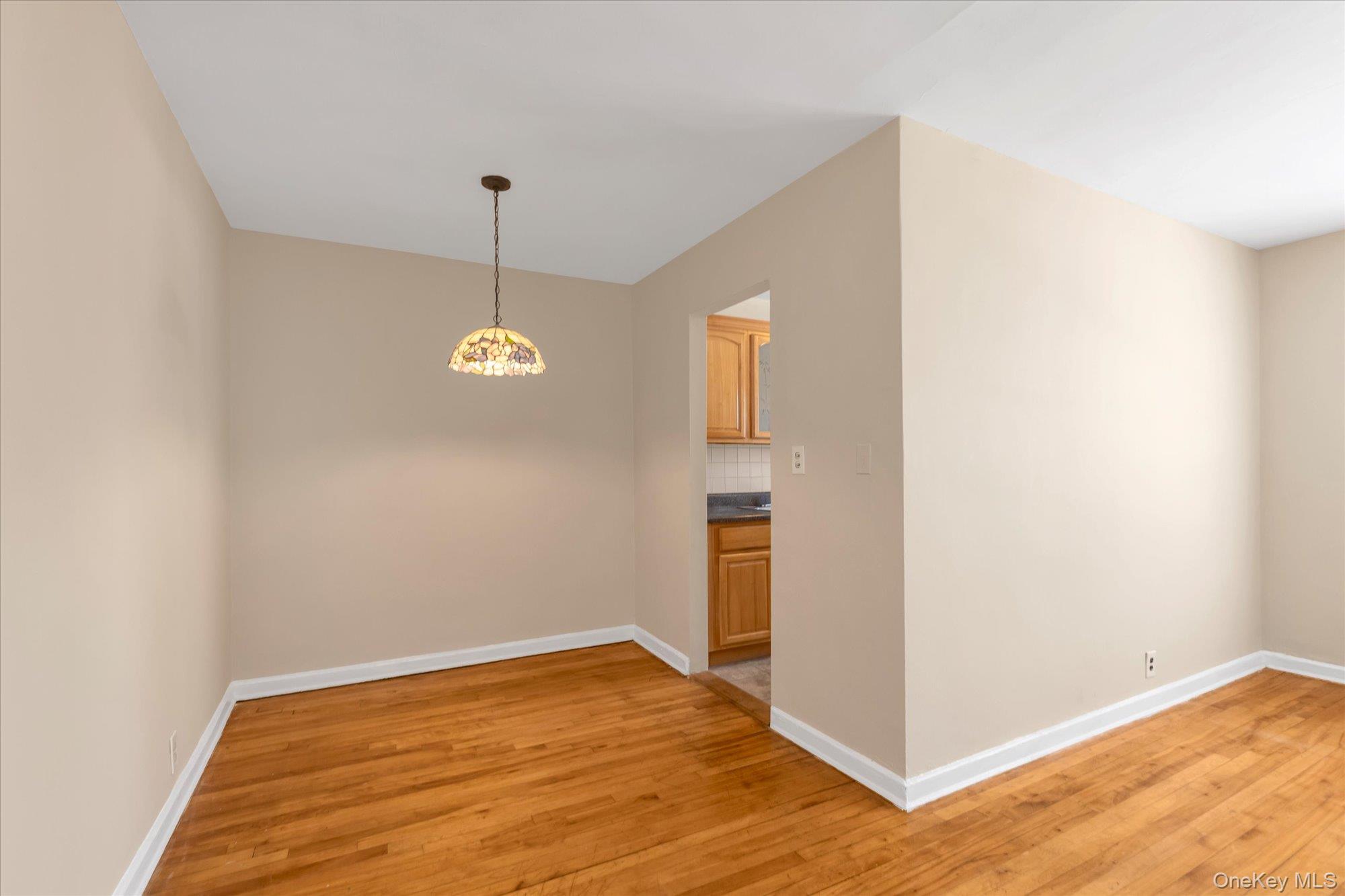 #11 photo, 67-50 197th Street, Fresh Meadows , NY 11365