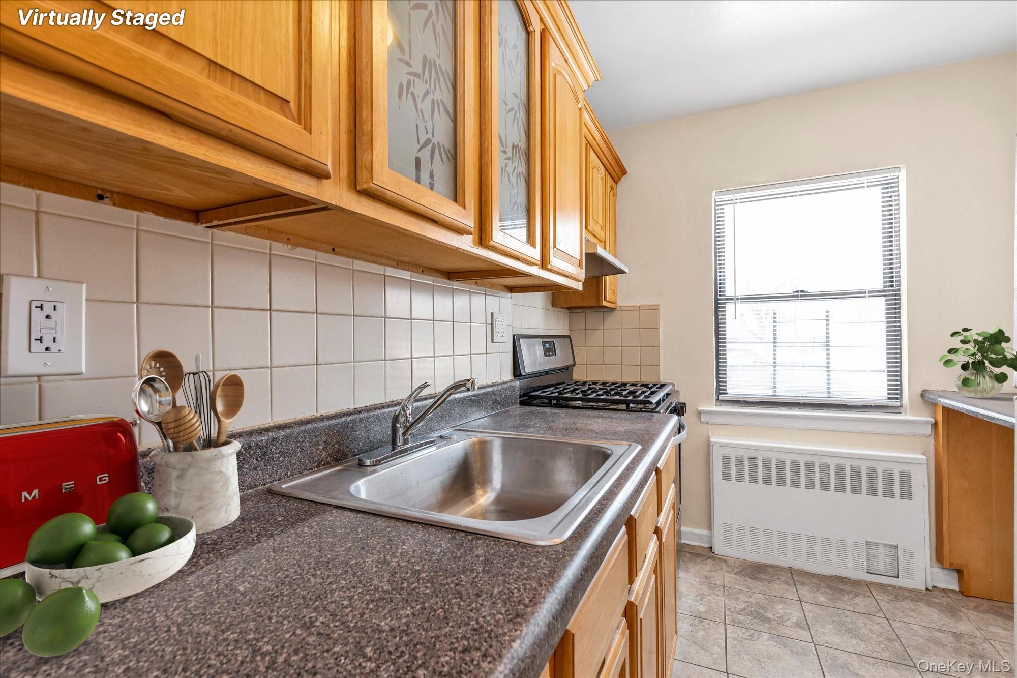 #5 photo, 67-50 197th Street, Fresh Meadows , NY 11365