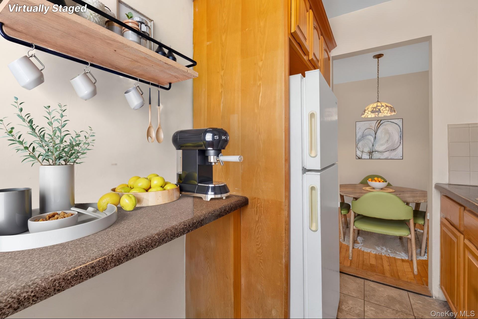 #6 photo, 67-50 197th Street, Fresh Meadows , NY 11365