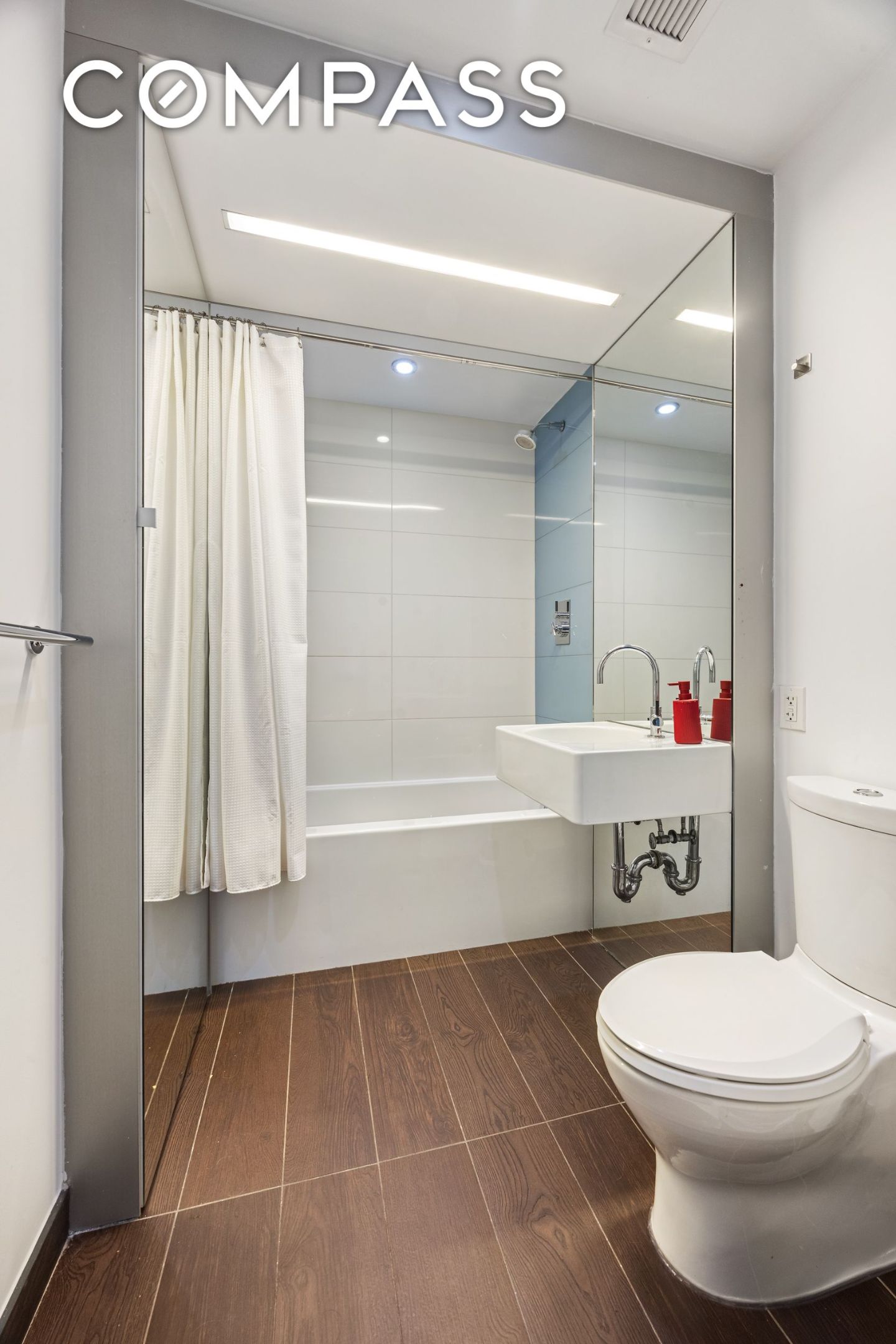 #17 photo, 2 Northside Piers, Williamsburg , NY 11249