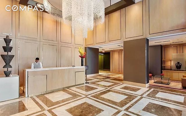 #13 photo, 250 E 53rd Street, मैनहटन Midtown East , NY 10022