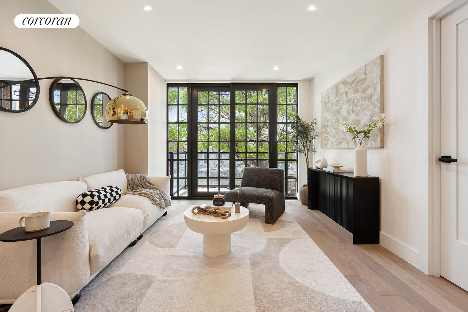 #4 photo, 25-23 NEWTOWN Avenue, Astoria , NY 11102