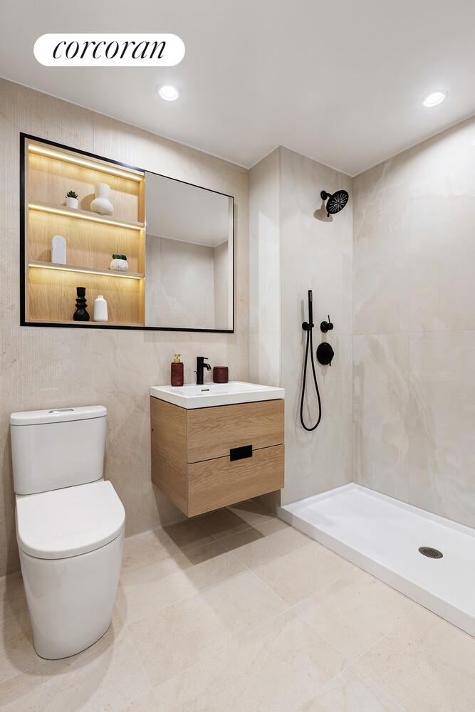 #8 photo, 25-23 NEWTOWN Avenue, Astoria , NY 11102