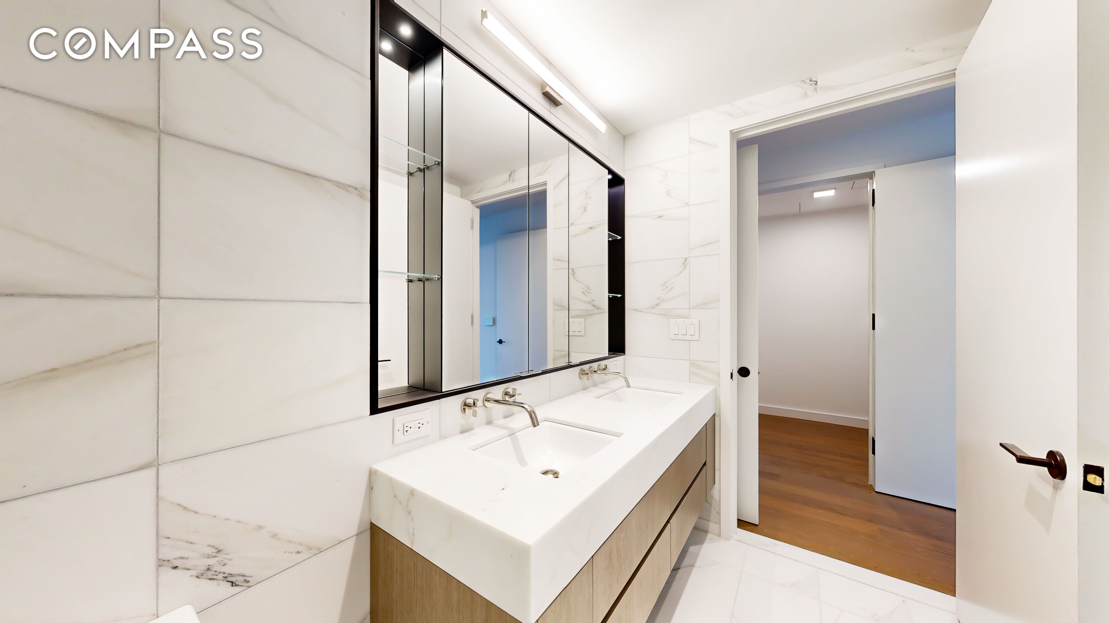 #12 photo, New York City, Lower East Side , NY 10002