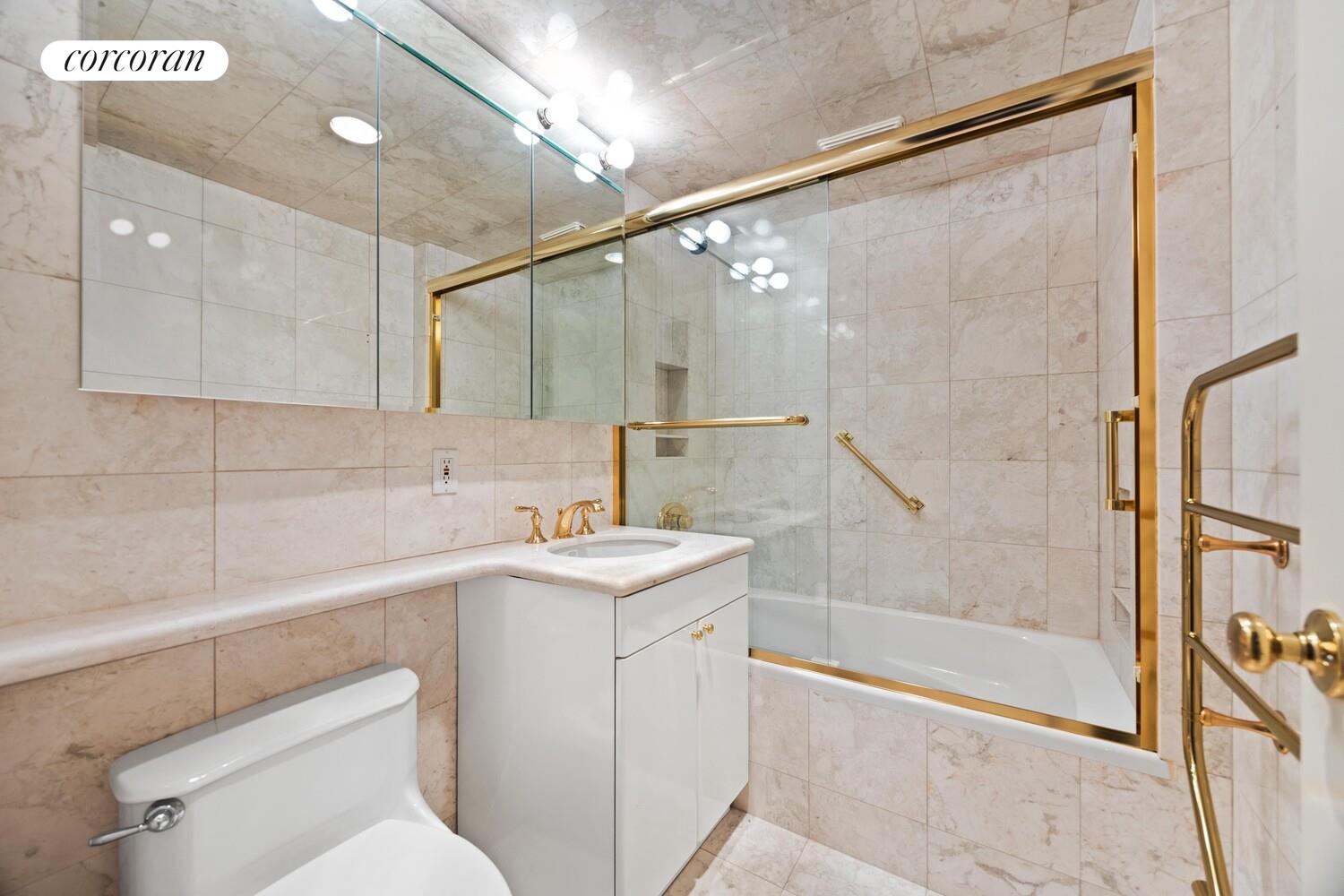 #13 photo, 525 E 86TH Street, मैनहटन Yorkville , NY 10028