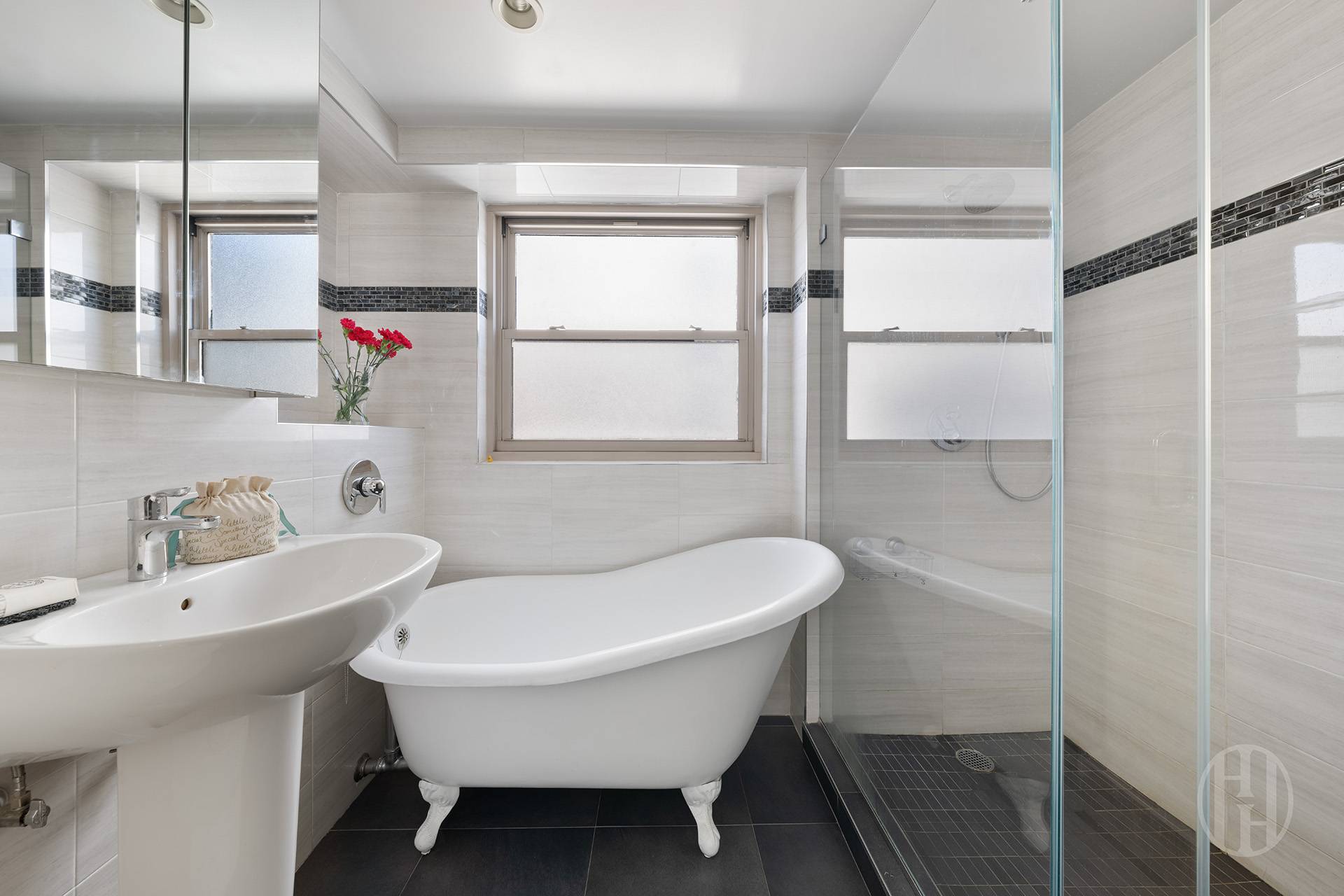 #11 photo, 137 E 36th Street, मैनहटन Murray Hill , NY 10016