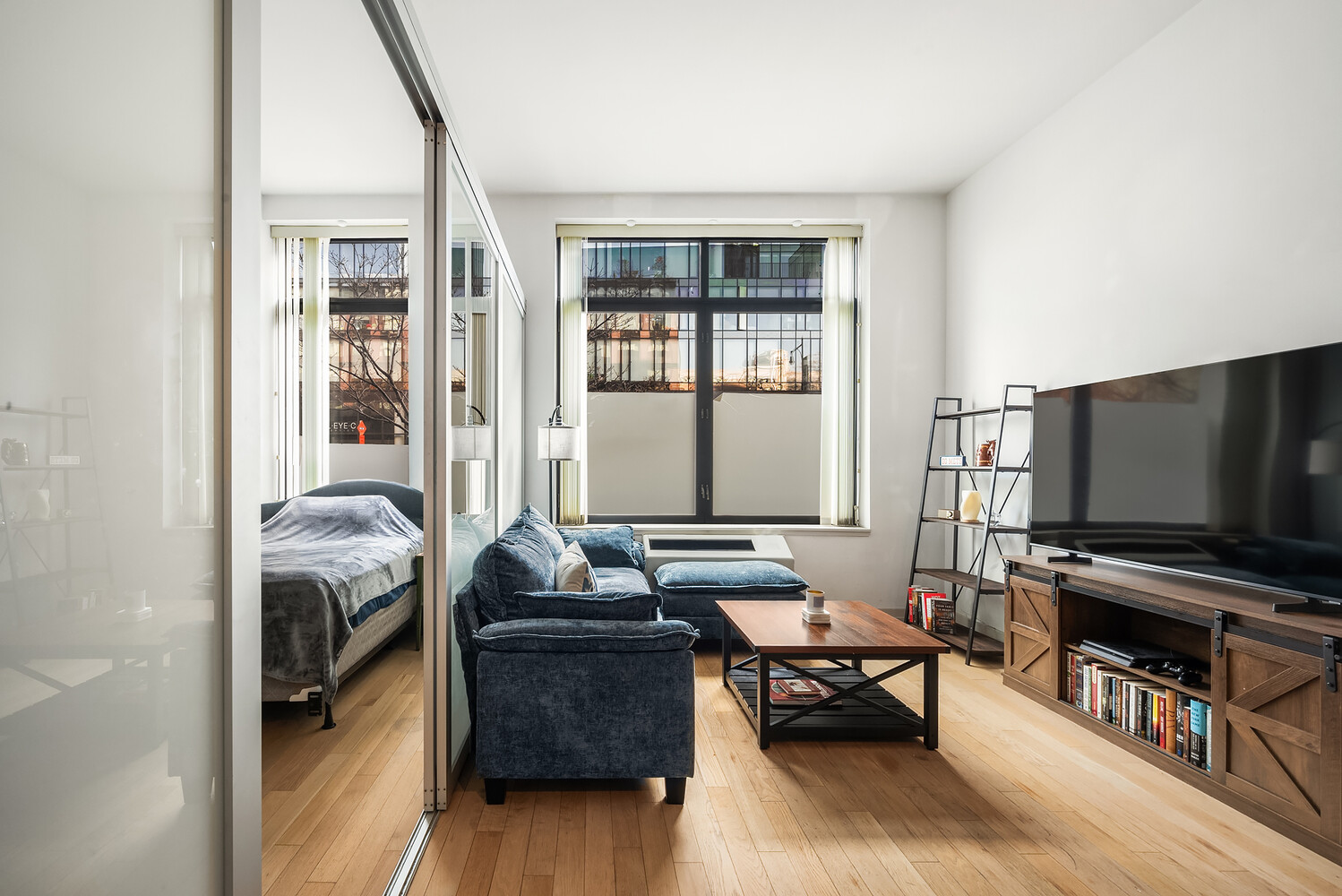 #4 photo, 21-45 44TH Drive, Long Island City , NY 11101