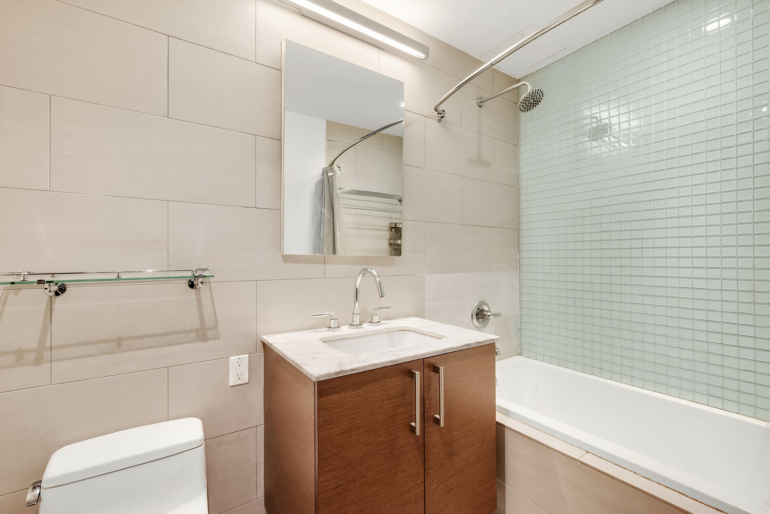 #6 photo, 21-45 44TH Drive, Long Island City , NY 11101