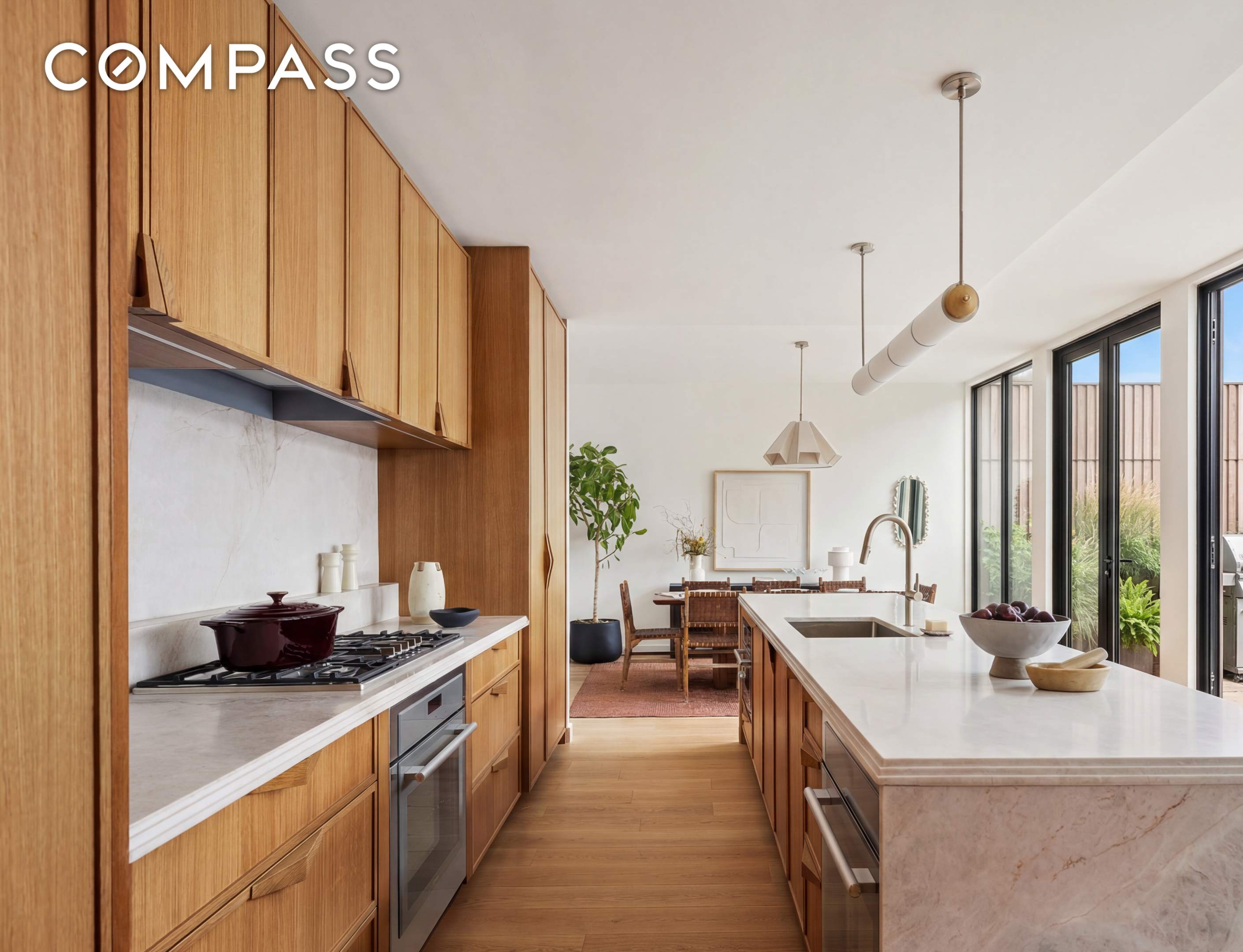 #4 photo, 323 Bergen Street, הברונקס Boerum Hill , NY 11217