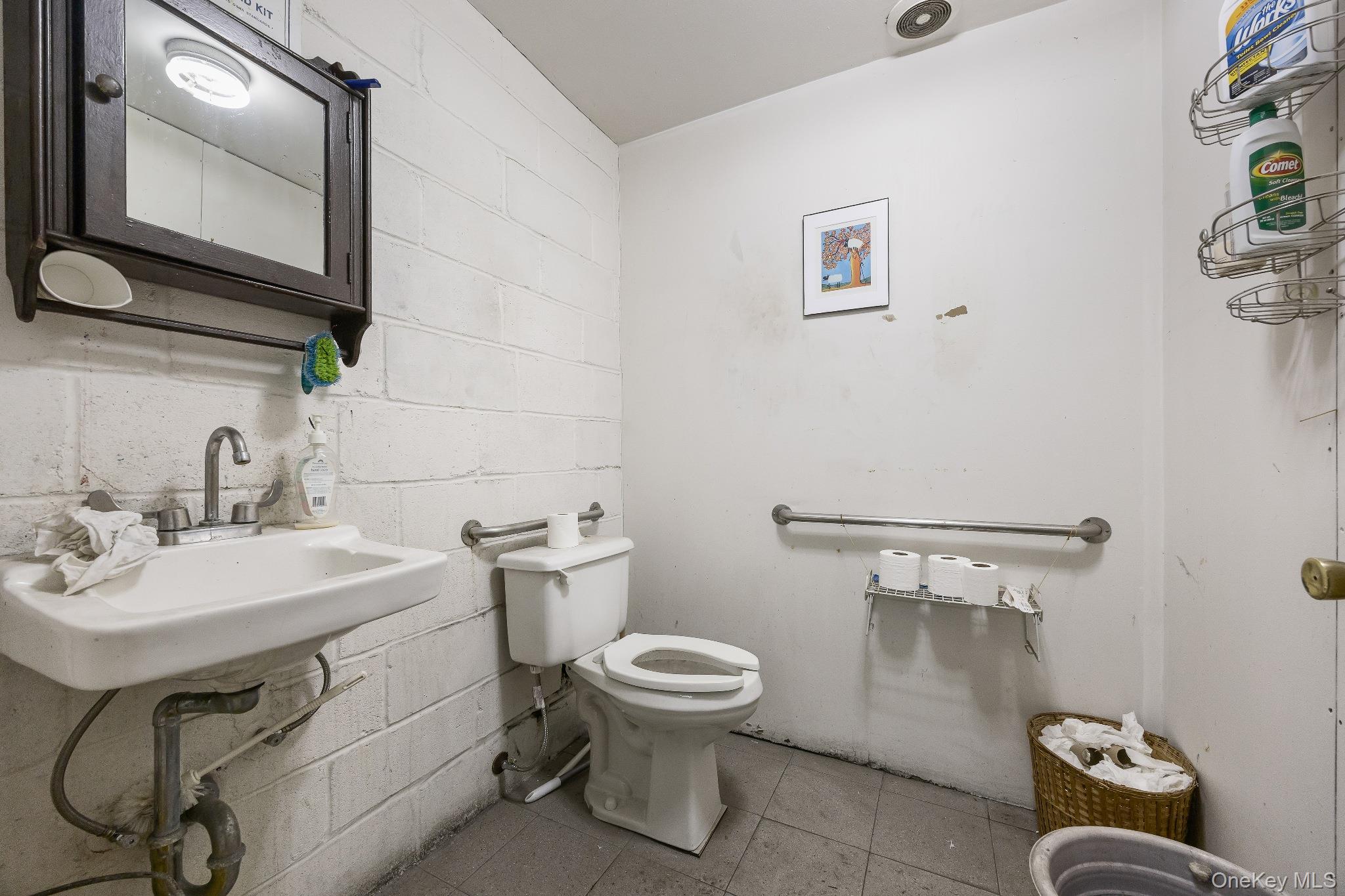 #16 photo, 38-56 11th Street, Long Island City , NY 11101