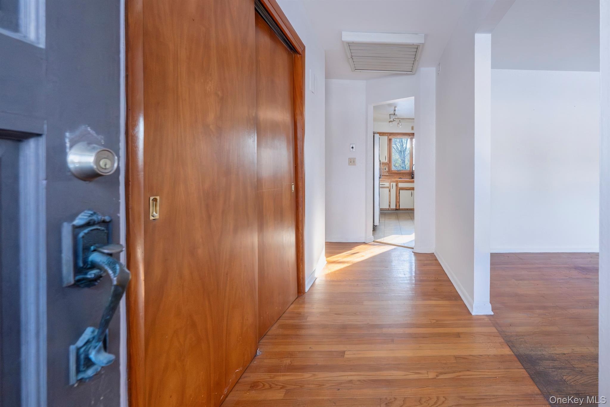 #3 photo, 609 New Paltz Road, Highland , NY 12528