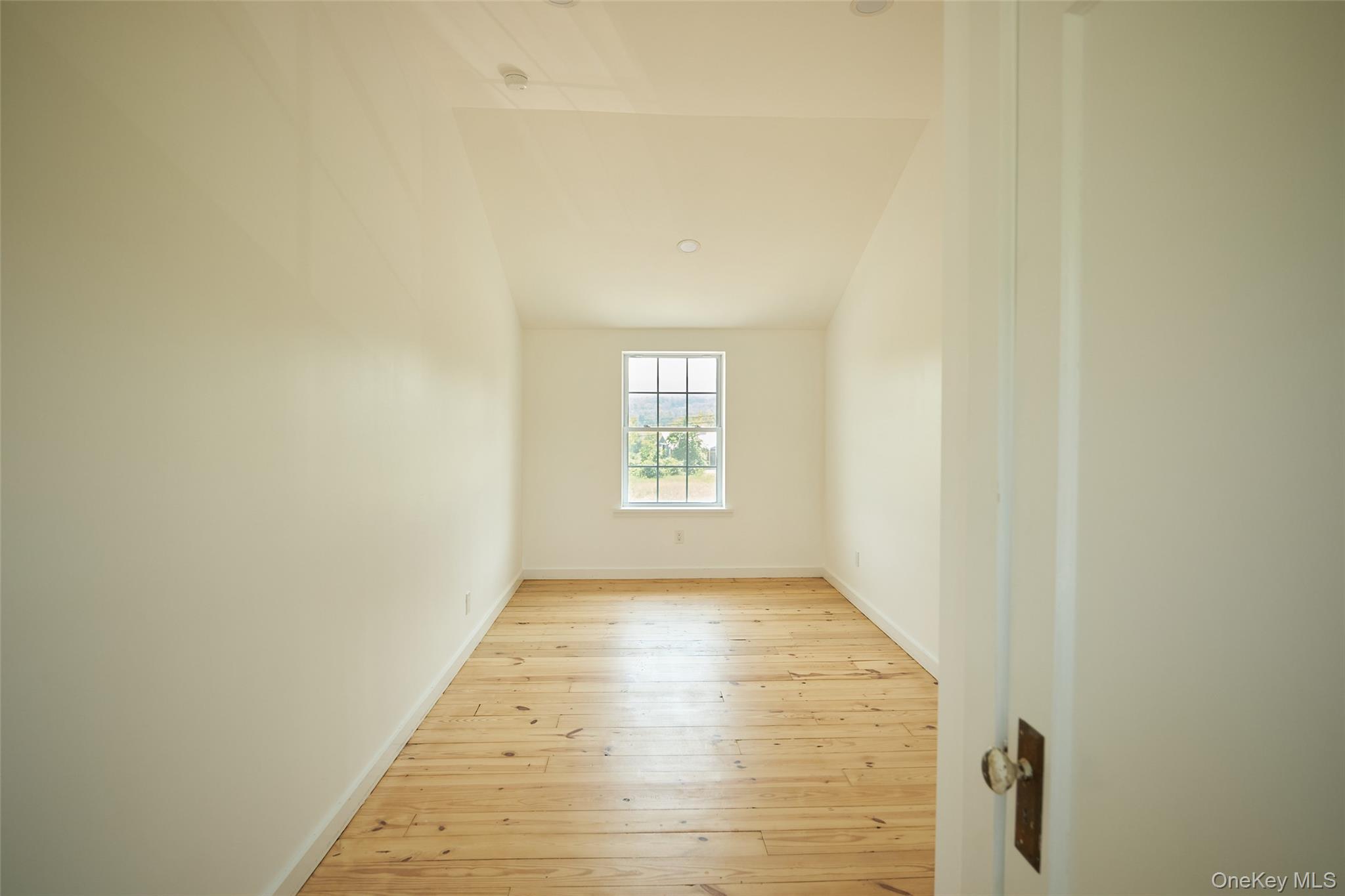 #12 photo, 5728 209 Highway, 纽约州 Kerhonkson , NY 12446