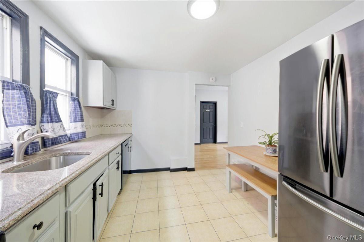 #12 photo, 4423 Mundy Lane, Bronx , NY 10466