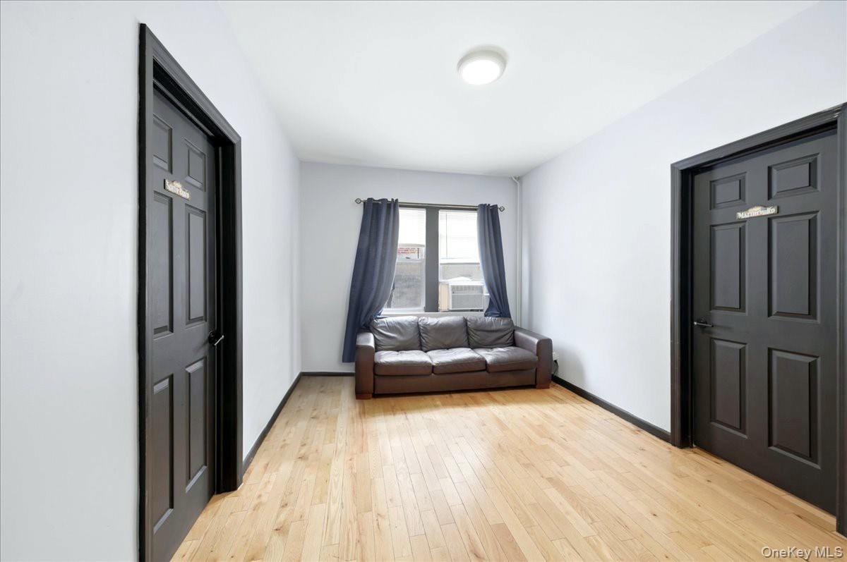 #13 photo, 4423 Mundy Lane, Bronx , NY 10466