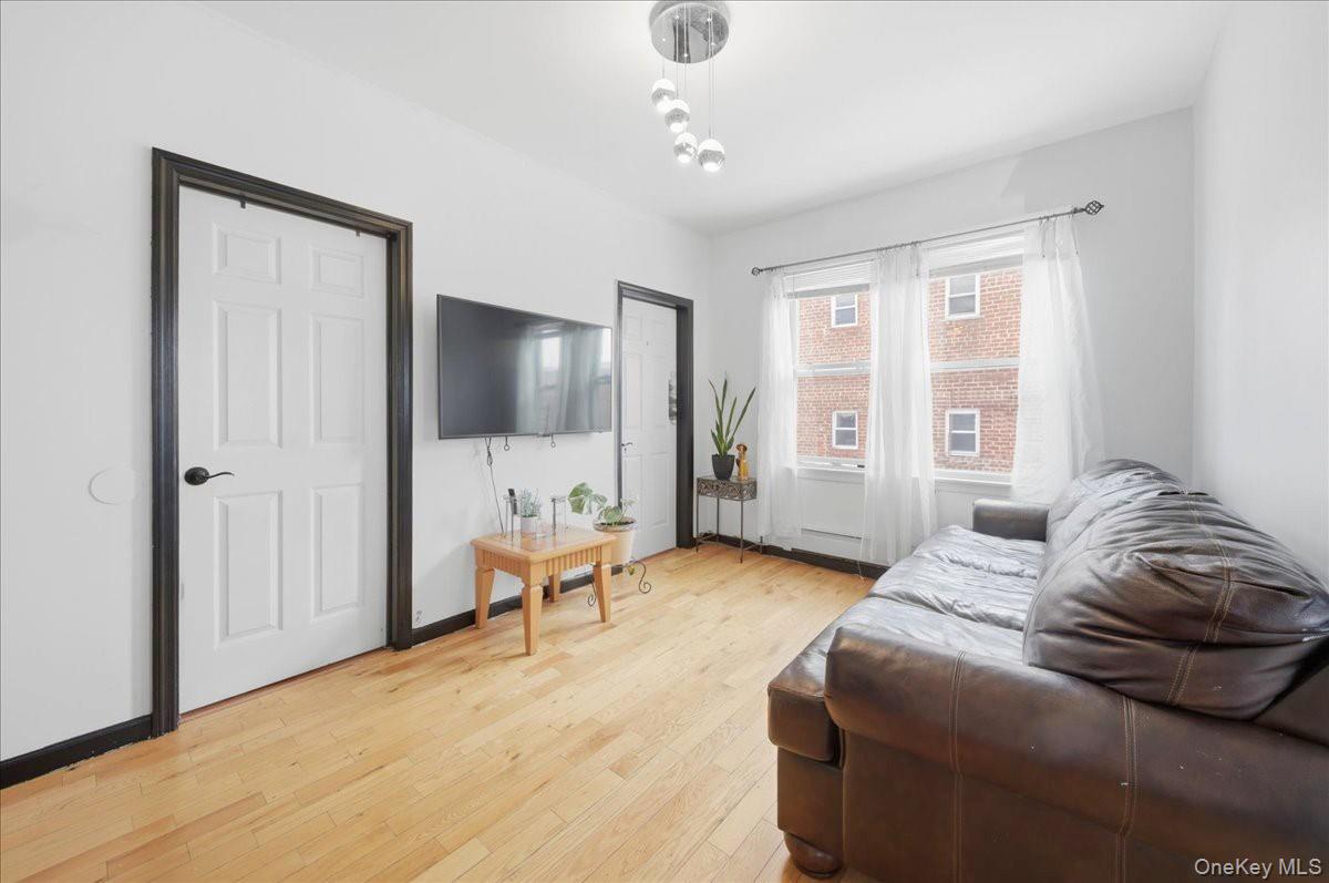 #4 photo, 4423 Mundy Lane, Bronx , NY 10466