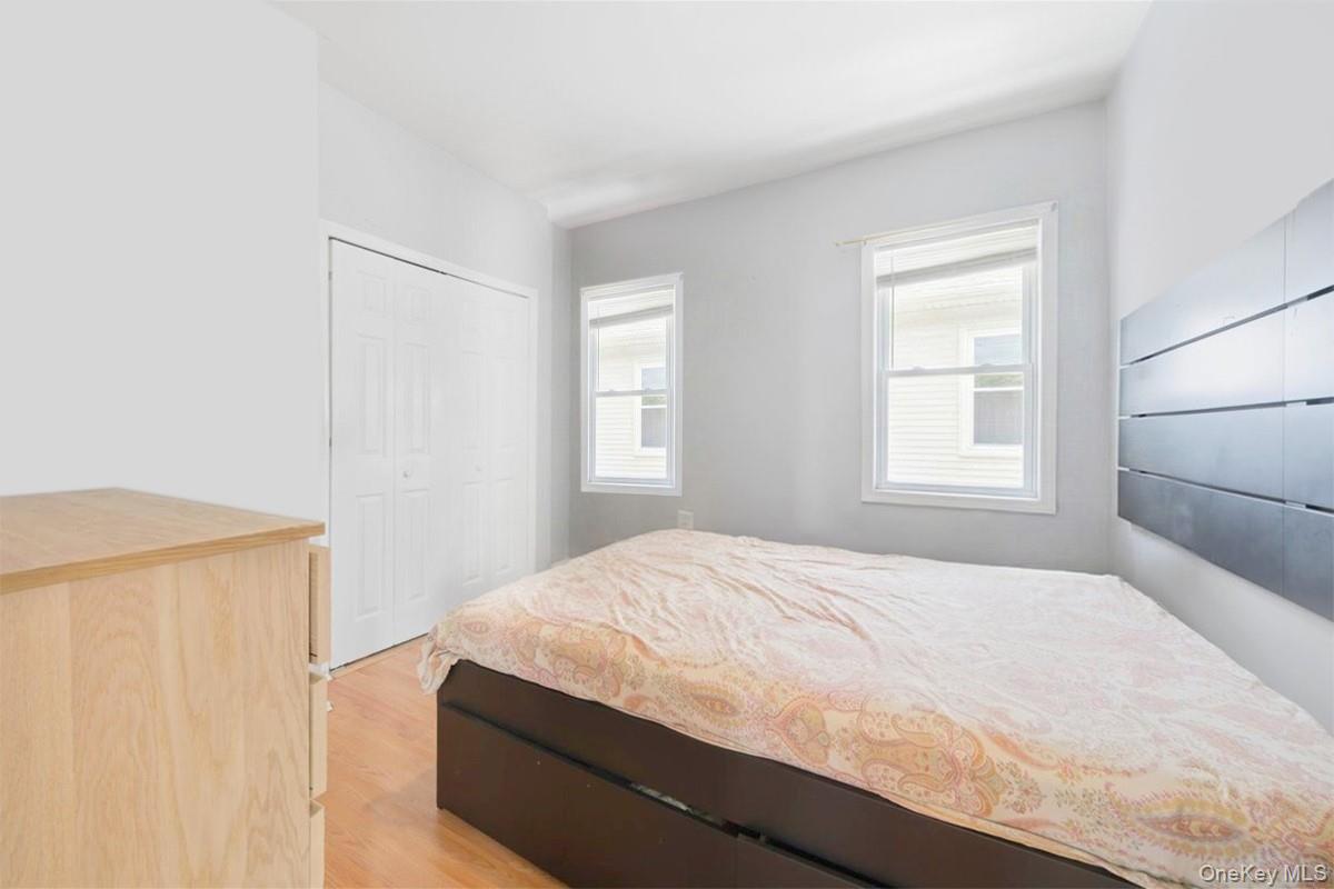 #6 photo, 4423 Mundy Lane, Bronx , NY 10466