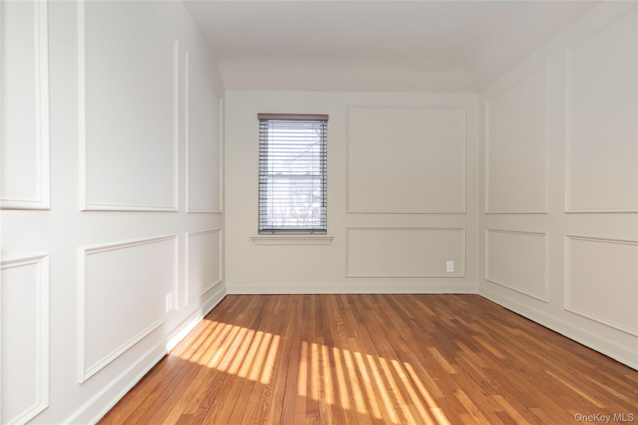 #12 photo, 5 Peck Avenue, Rye , NY 10580