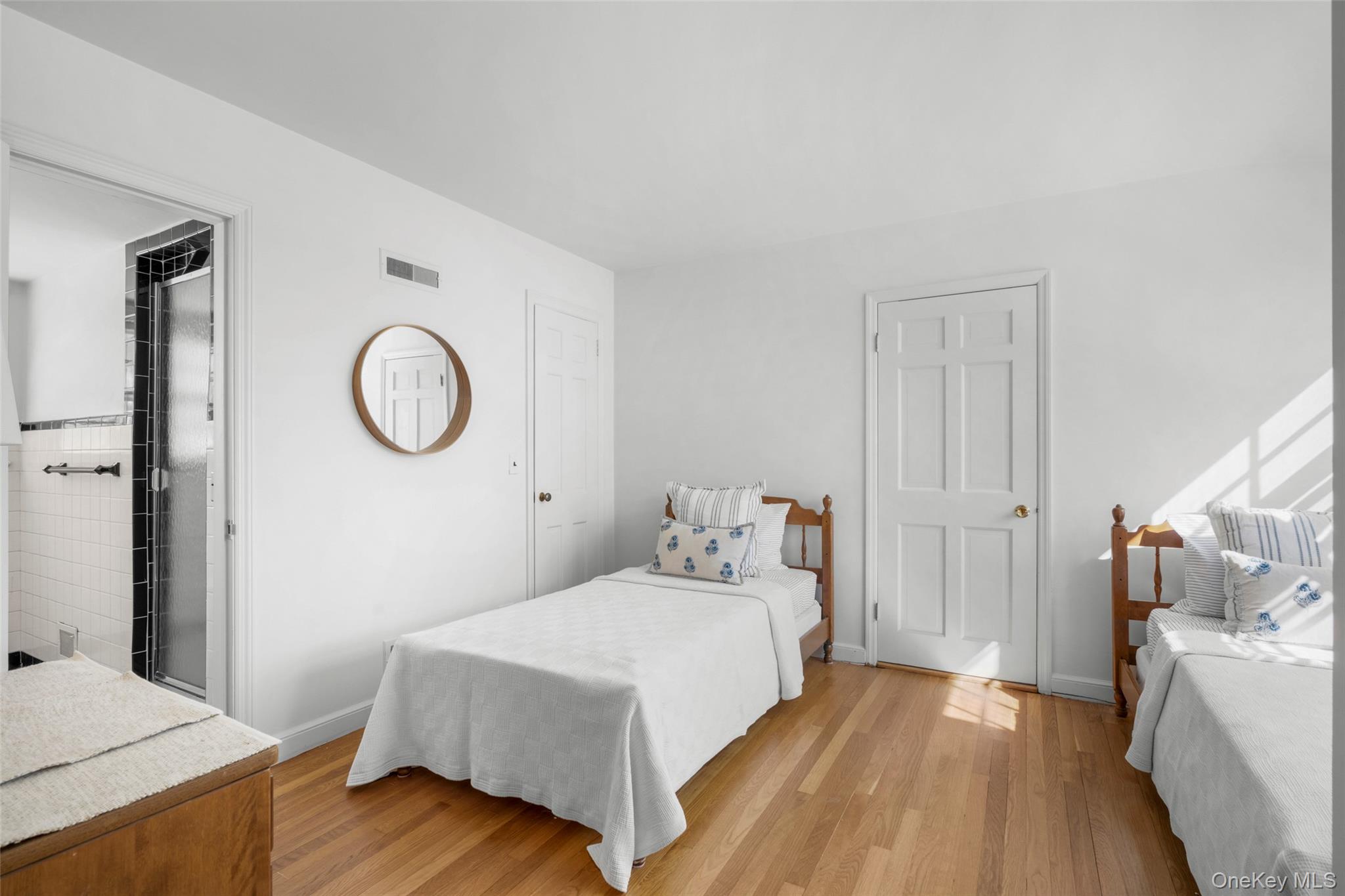 #17 photo, 35 Byron Lane, Larchmont , NY 10538