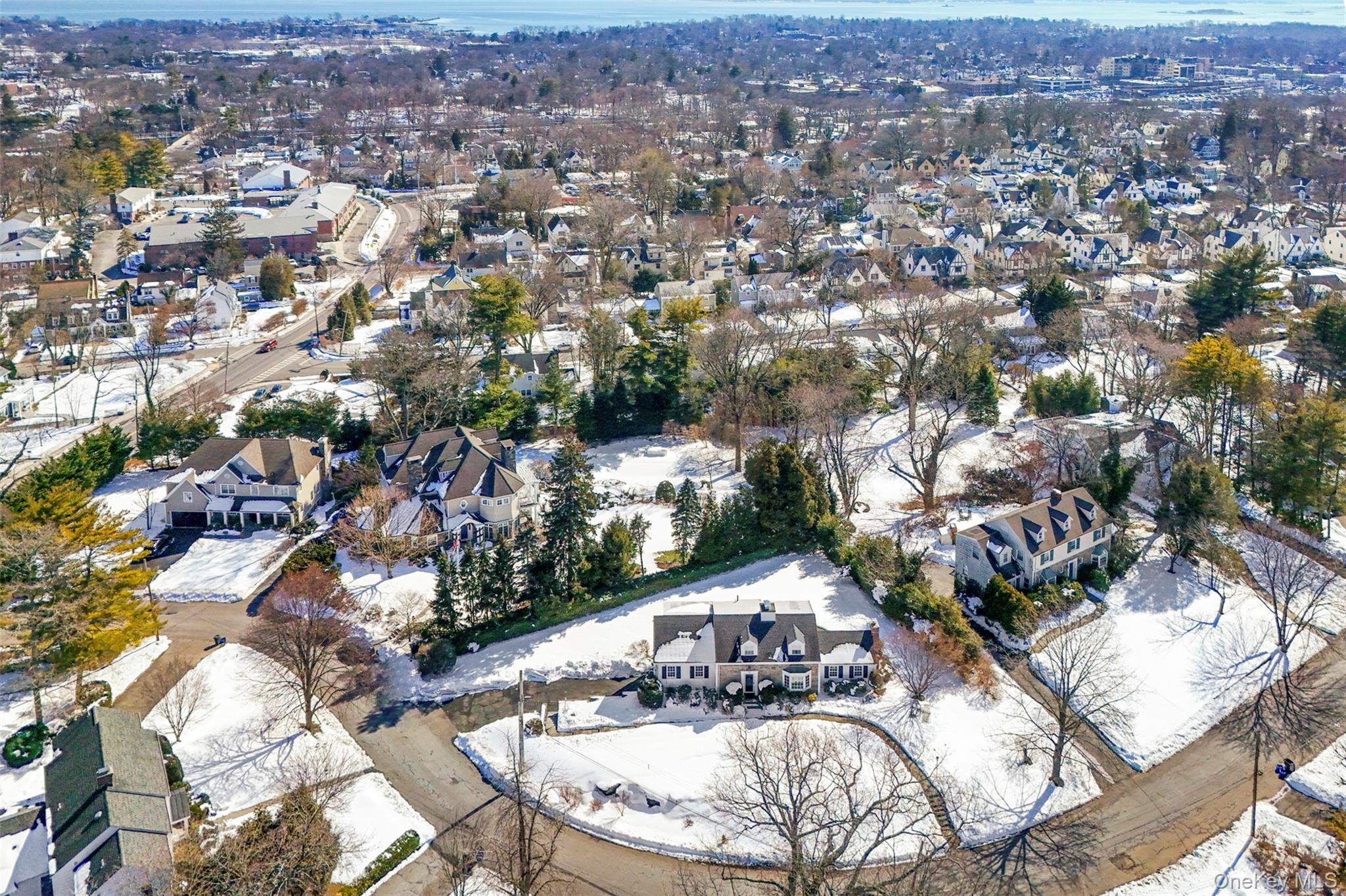 #2 photo, 35 Byron Lane, Larchmont , NY 10538