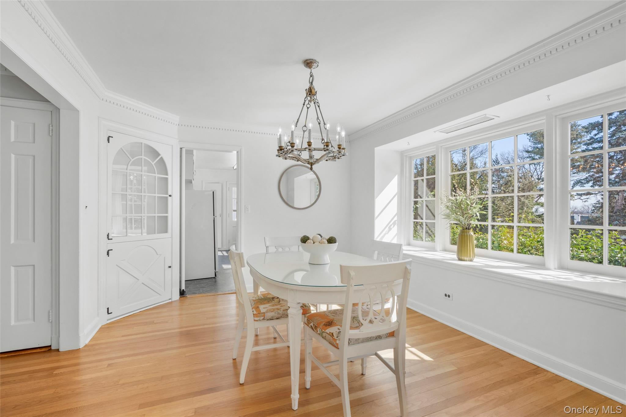 #8 photo, 35 Byron Lane, Larchmont , NY 10538