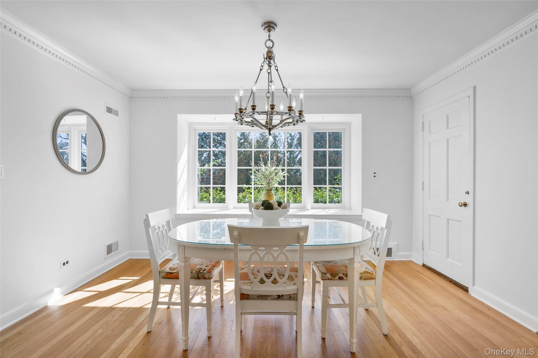 #9 photo, 35 Byron Lane, Larchmont , NY 10538