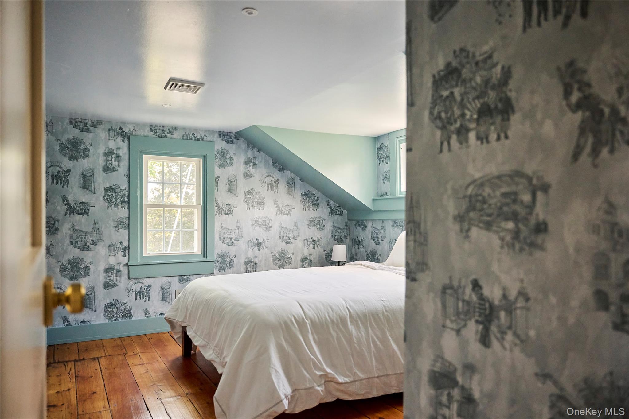 #4 photo, 41 Seelbach Lane, Staatsburg , NY 12580