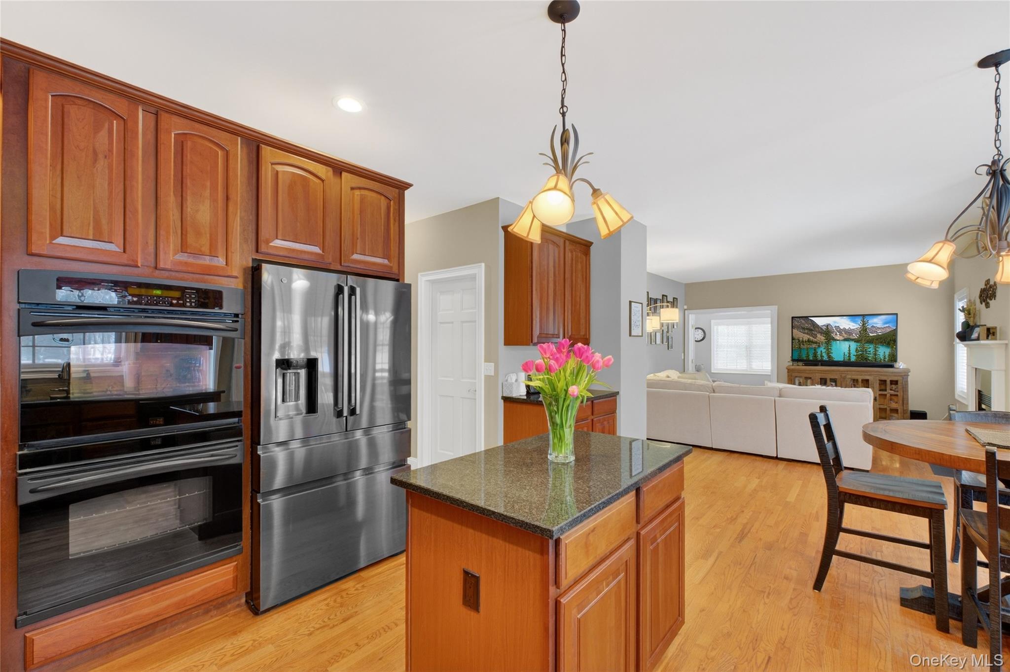 #11 photo, 31 Dew Drop Lane, 纽约州 Hopewell Junction , NY 12533