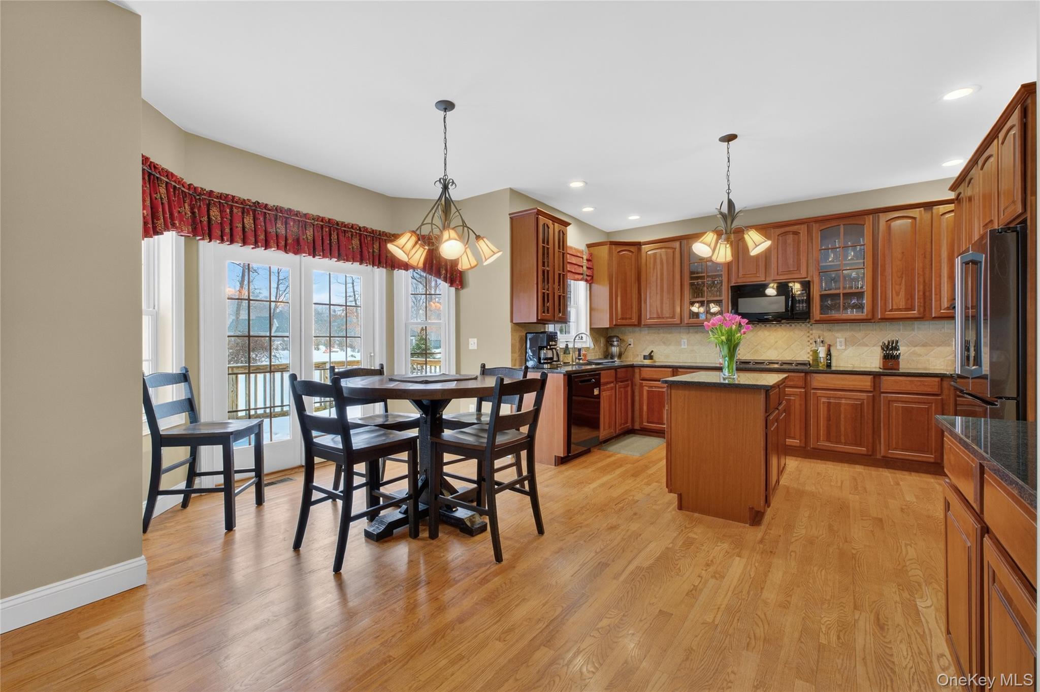 #8 photo, 31 Dew Drop Lane, 纽约州 Hopewell Junction , NY 12533