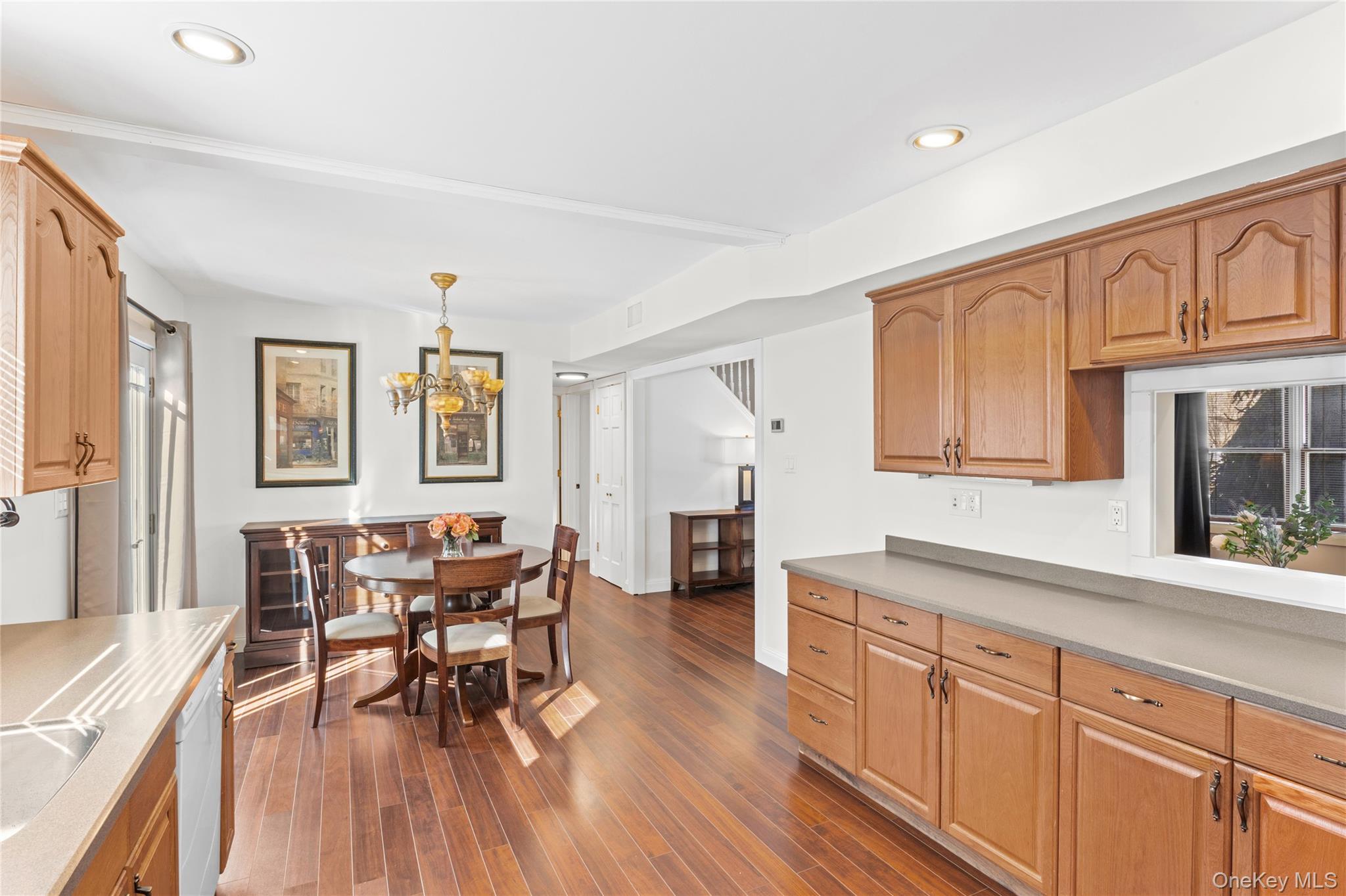 #16 photo, 193 Glen Summer Road, Holbrook , NY 11741