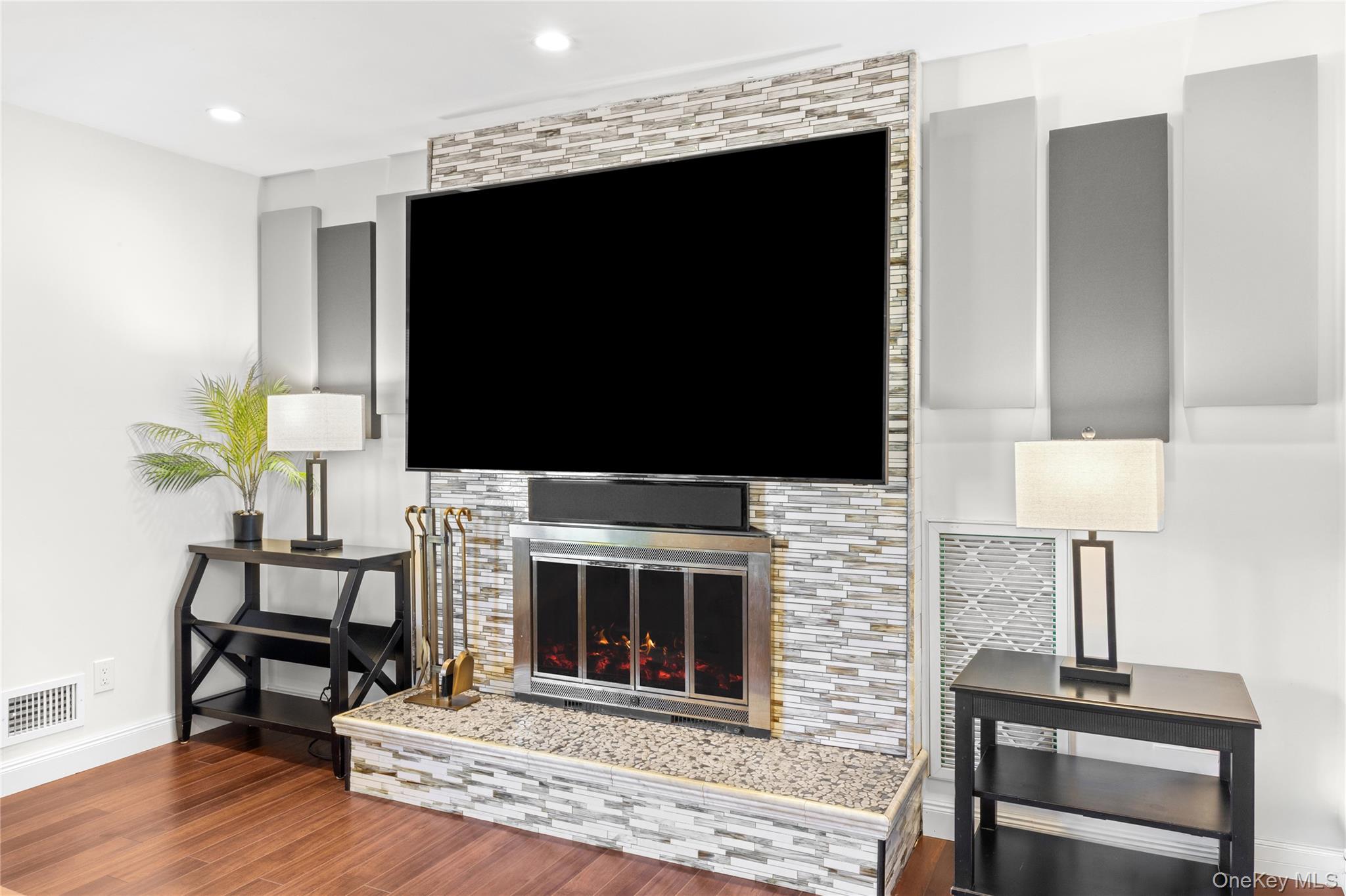 #9 photo, 193 Glen Summer Road, Holbrook , NY 11741