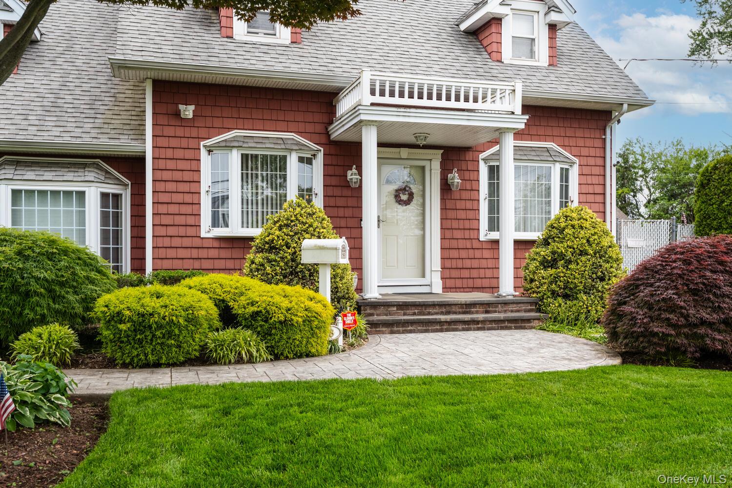 #2 photo, 18 Loring Road, מחוז נסאו Levittown , NY 11756