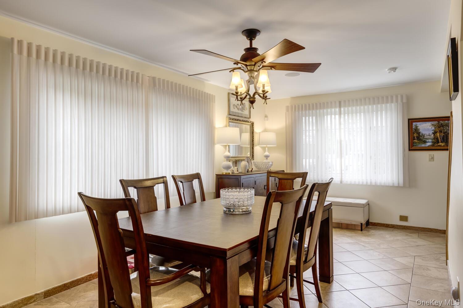 #9 photo, 18 Loring Road, מחוז נסאו Levittown , NY 11756