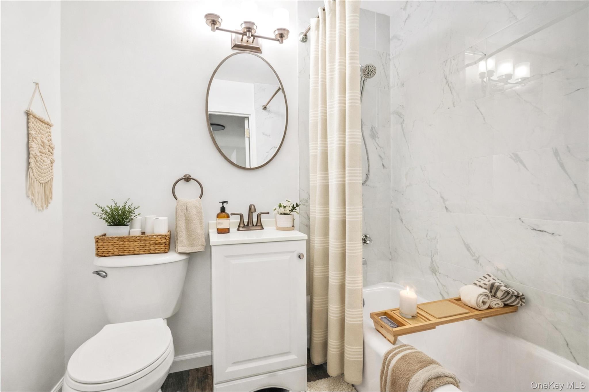 #19 photo, 290 W 232nd Street, Bronx , NY 10463