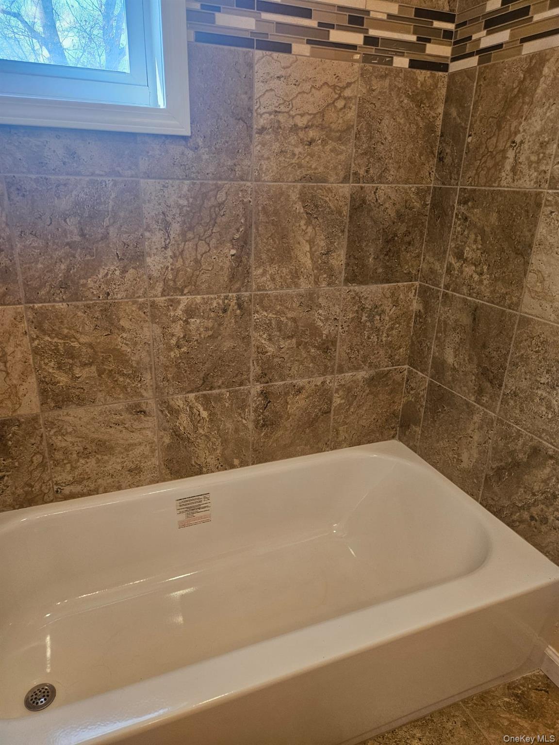 #4 photo, 9 Bainbridge Street, Roosevelt , NY 11575