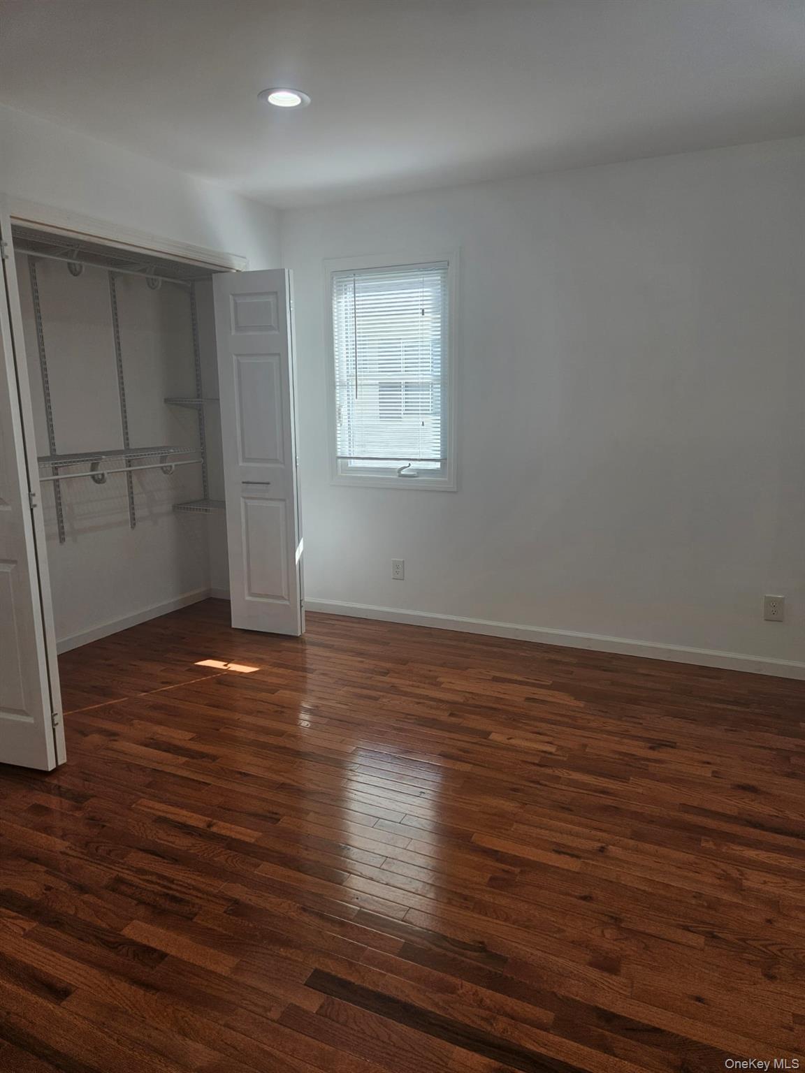 #6 photo, 9 Bainbridge Street, Roosevelt , NY 11575