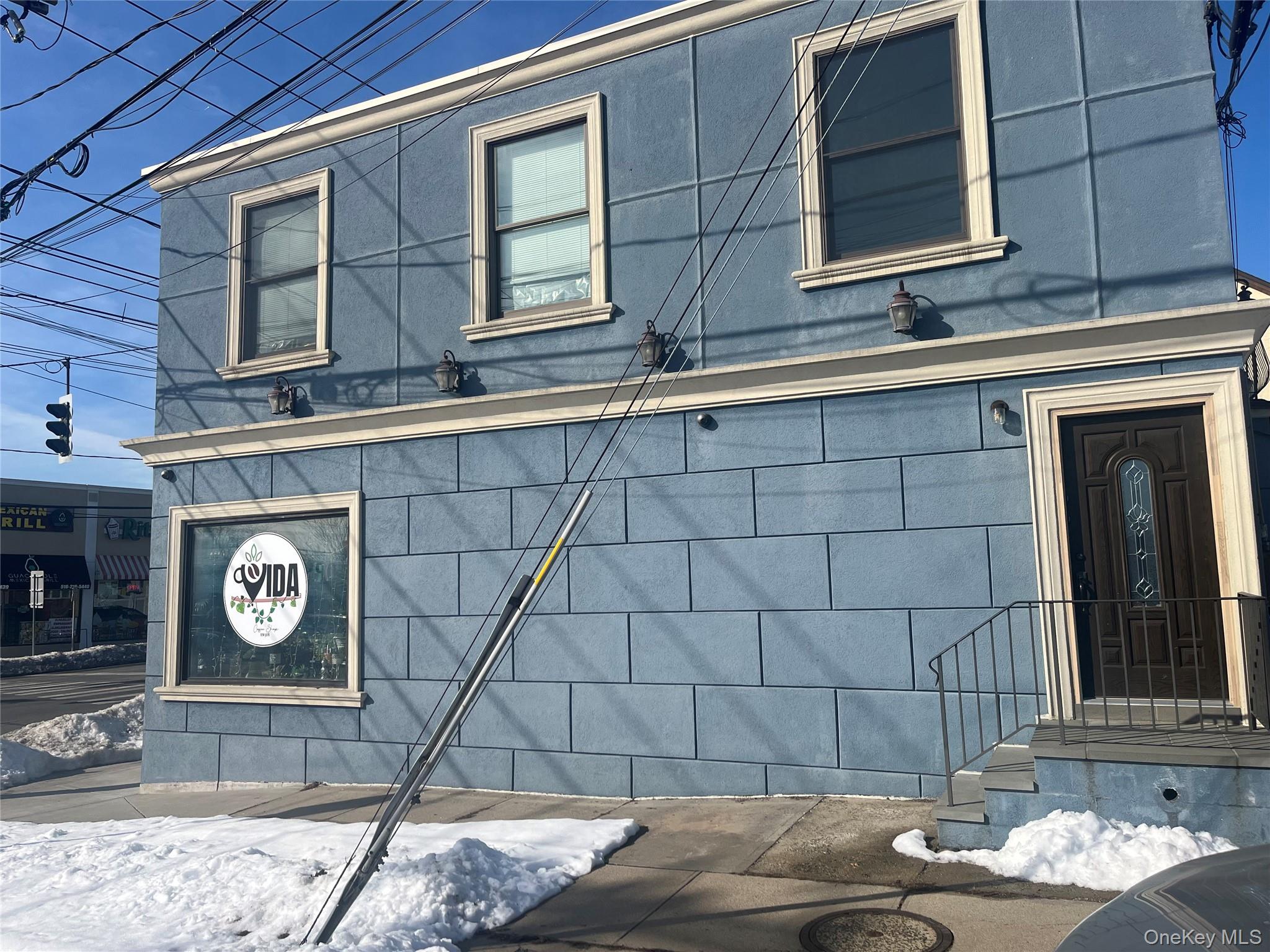 #4 photo, 882 Hempstead Turnpike, Franklin Square , NY 11010