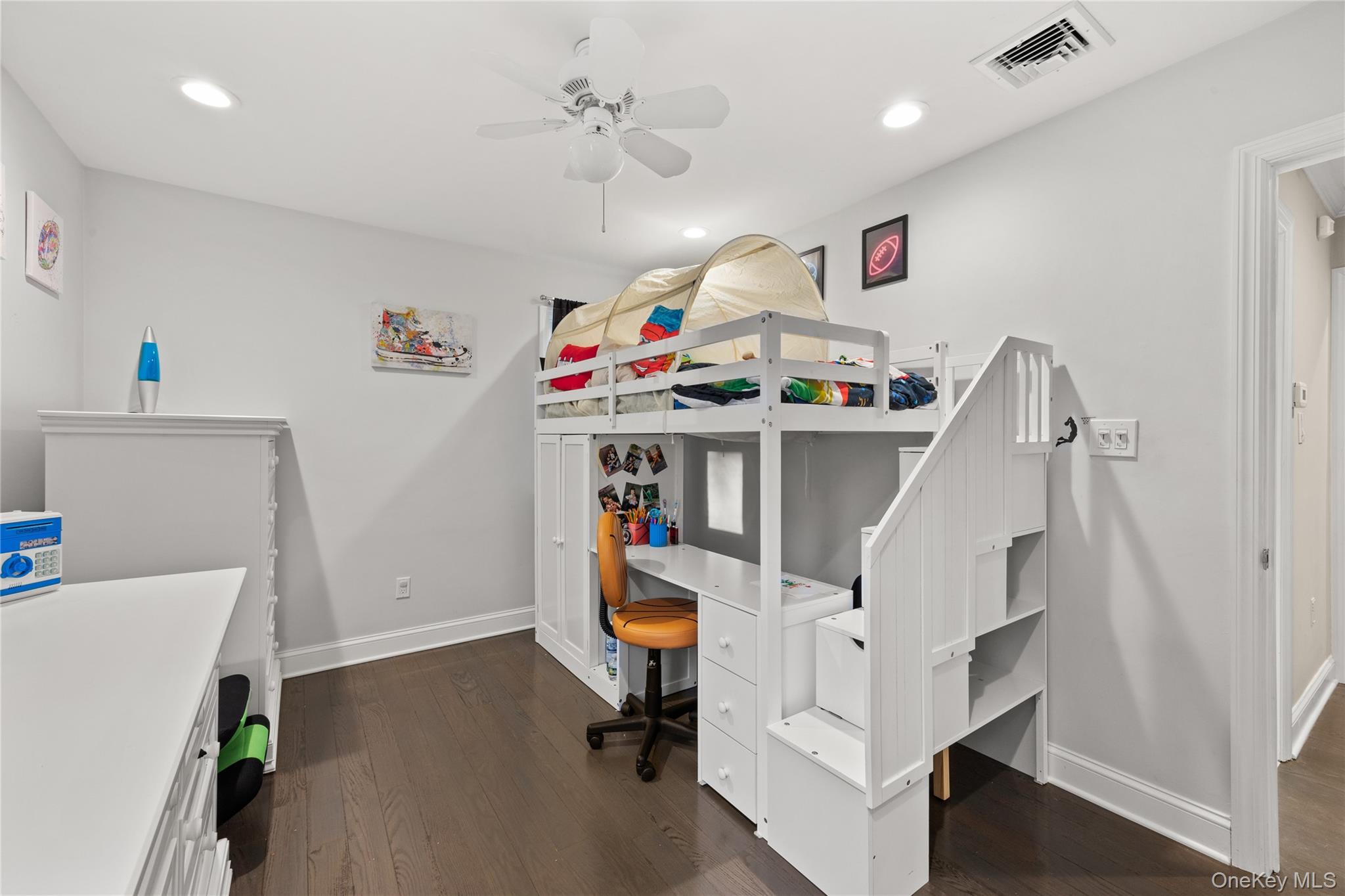 #13 photo, 21 Rawlings Drive, سوفولك Melville , NY 11747