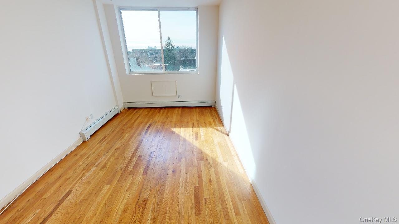 #13 photo, 67-09 Austin Street, Куинс ‖ Forest Hills , NY 11375