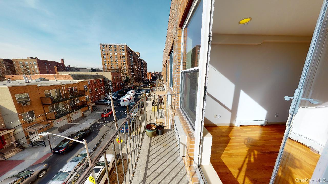 #20 photo, 67-09 Austin Street, Куинс ‖ Forest Hills , NY 11375