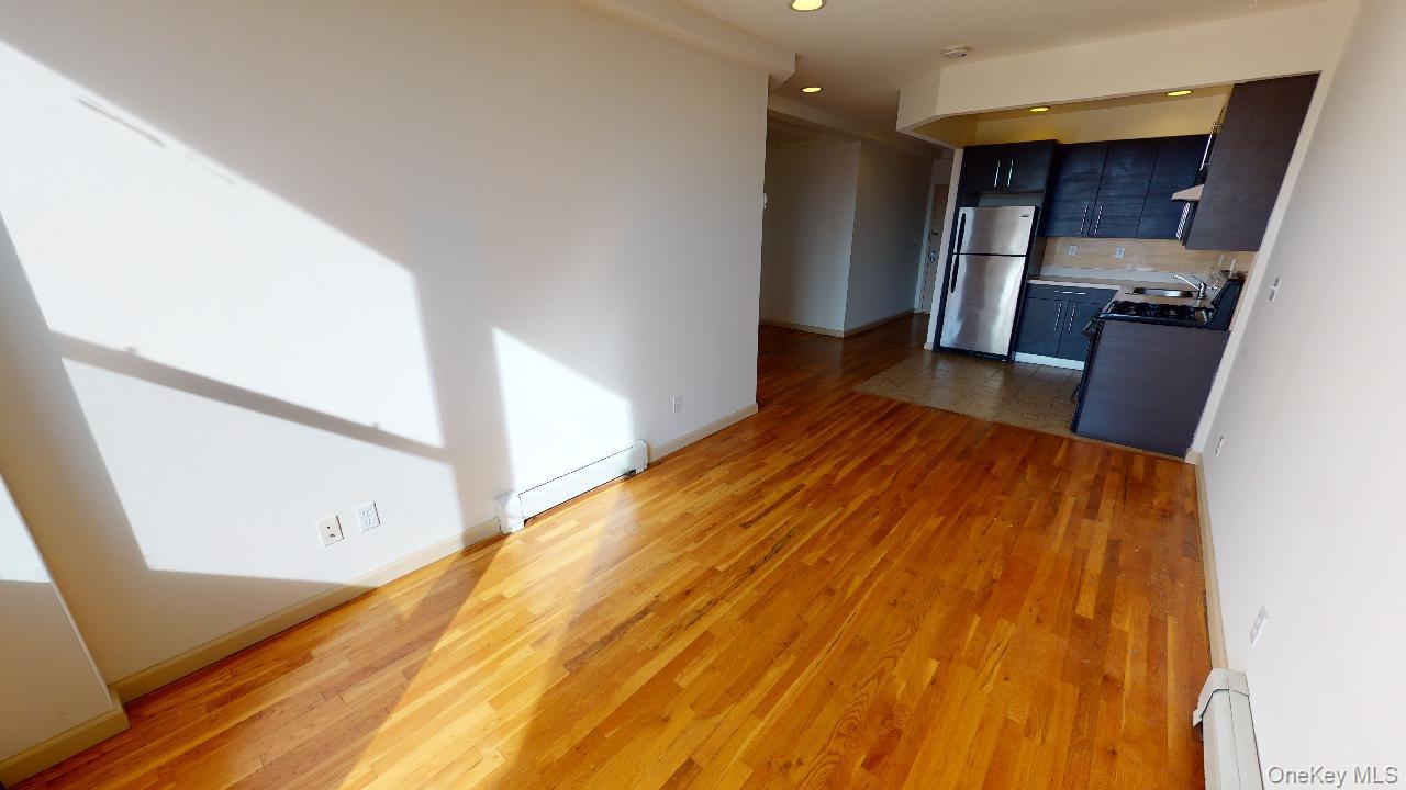 #6 photo, 67-09 Austin Street, Куинс ‖ Forest Hills , NY 11375