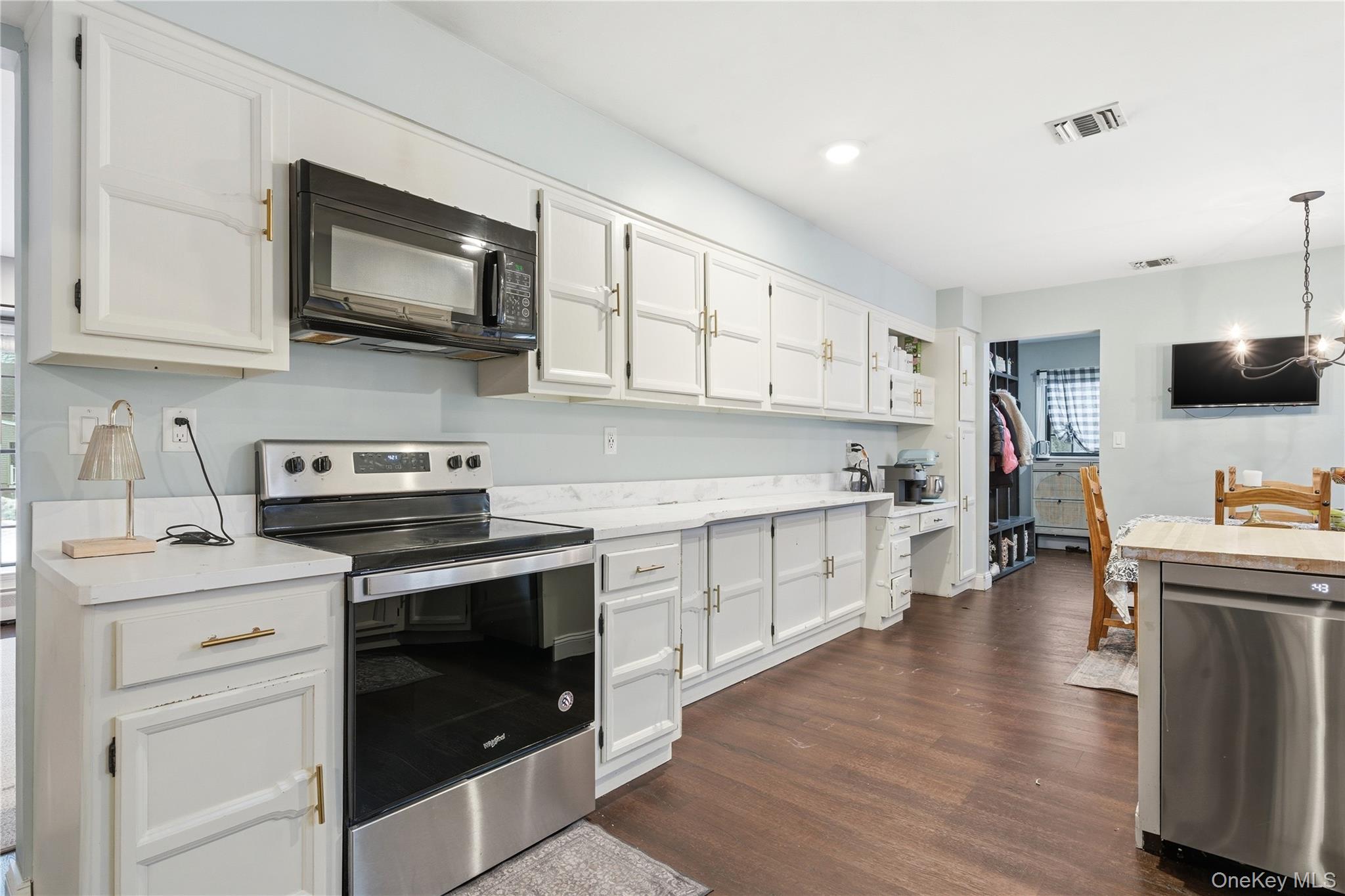 #11 photo, 4 Teal Crescent, Great River , NY 11739