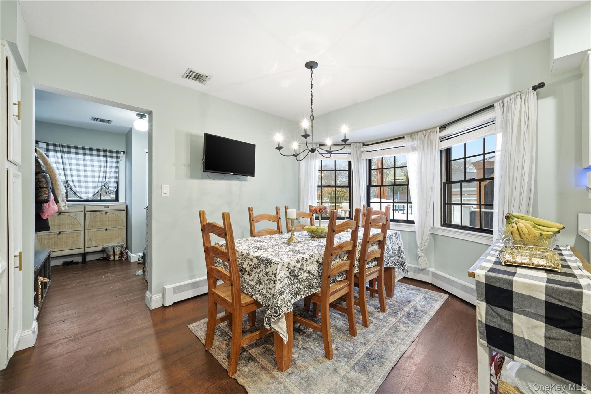 #12 photo, 4 Teal Crescent, Great River , NY 11739