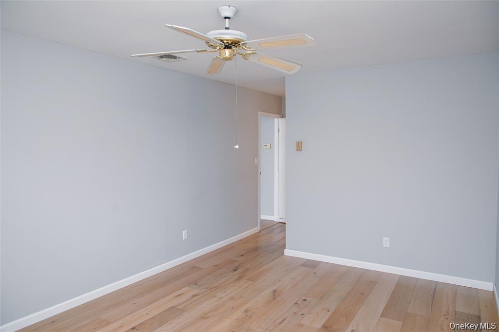 #11 photo, 1205 Gotham Drive, Saint James , NY 11780