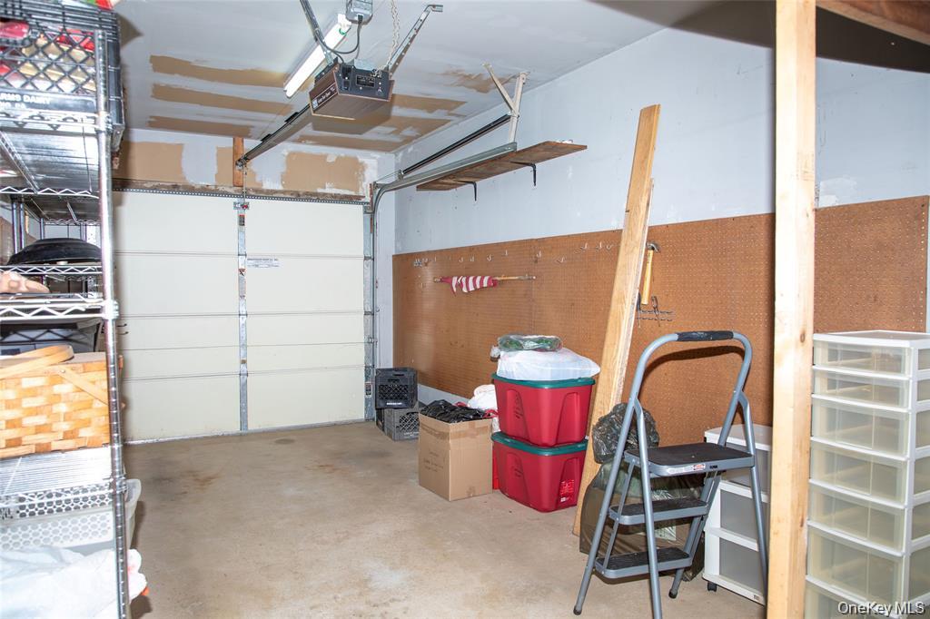 #17 photo, 1205 Gotham Drive, Saint James , NY 11780