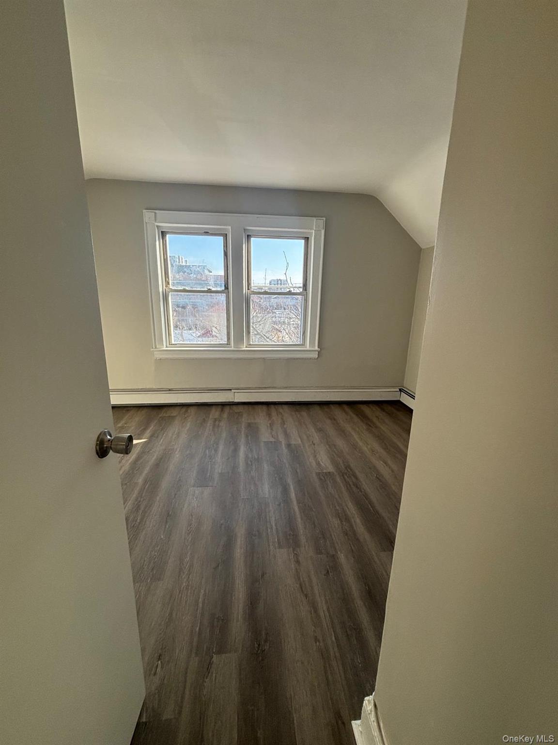 #2 photo, 127 E Chester Street, Нассау ‖ Long Beach , NY 11561